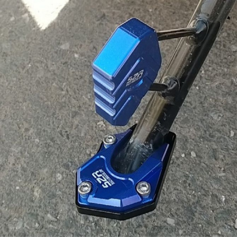 Wsparcie dla motocykli i hulajnóg — stabilne i praktyczne