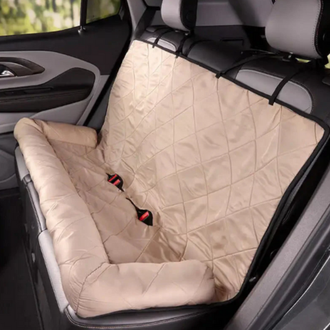 Ochranný obal na auto pro psa – Zajištěna bezpečnost a čistota 