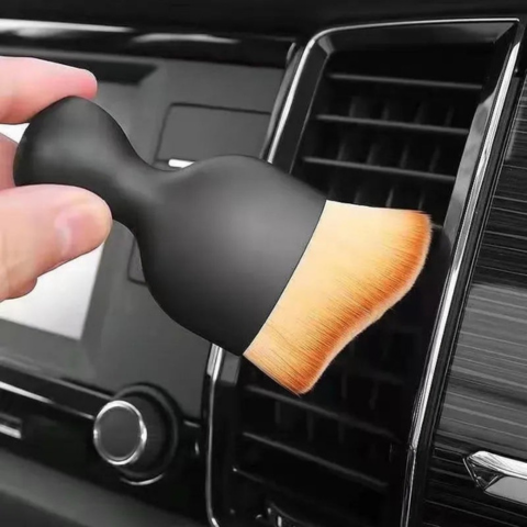 Cepillo Compacto Para Interior de Coche – Limpieza Impecable 