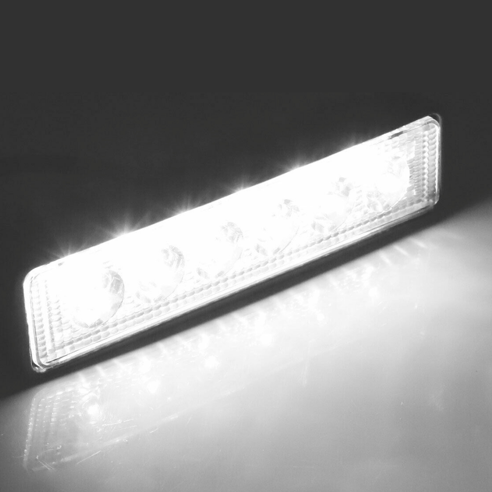 Lampa LED Antibrouillard 36W — Vizibilitate Îmbunătățită și Conducere Securizată 