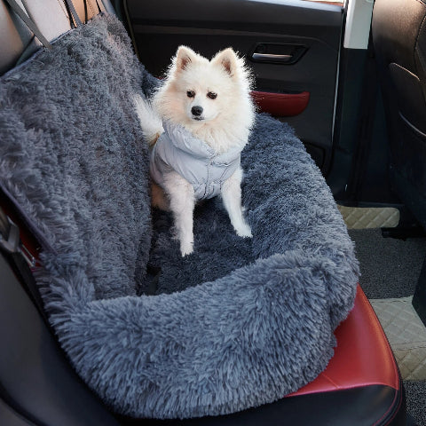 犬用快適カーシート – 安全と快適さ 