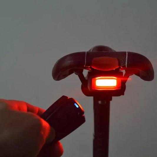 Feu Arrière Sans Fil Pour Vélo – Alarme Intégrée Et Télécommande